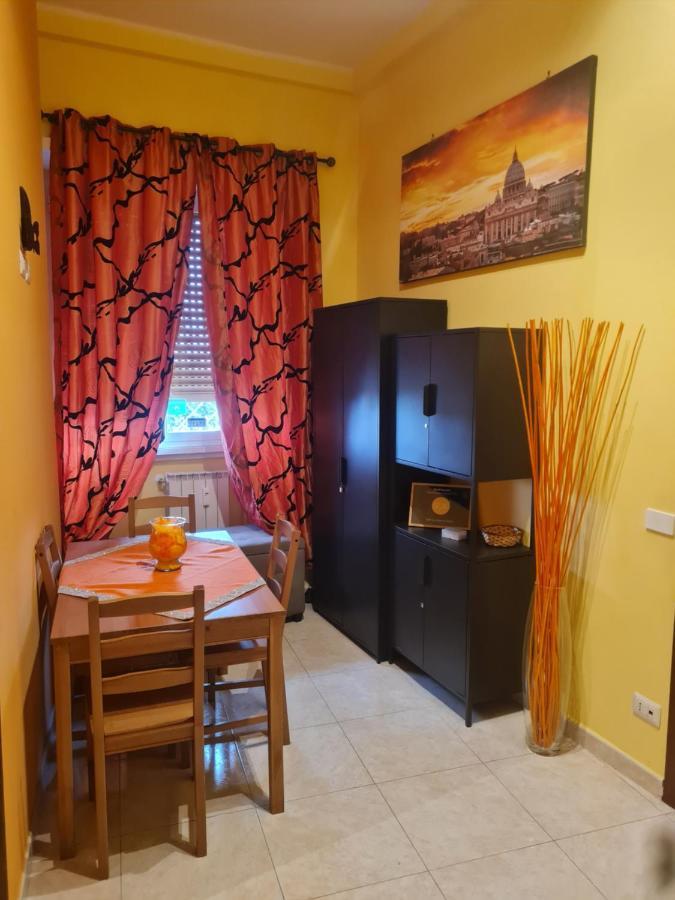 B&B La Casa Di Gabry Рим Экстерьер фото
